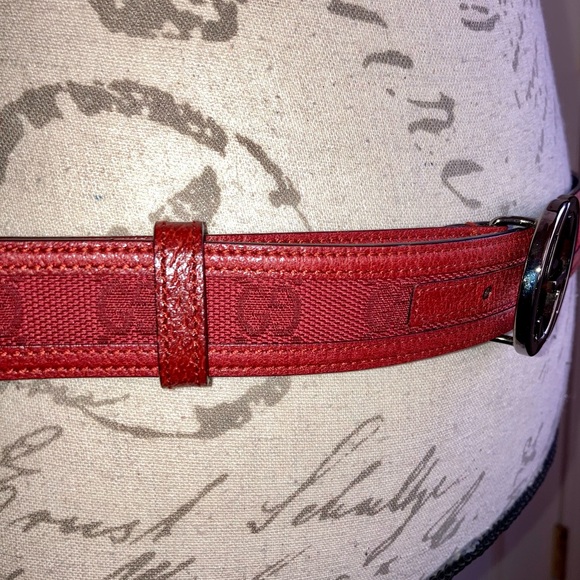 Authentic Gucci 2010s Interlocking GG Buckle Embroidered Leather Belt Red Womens - Picture 4 of 13